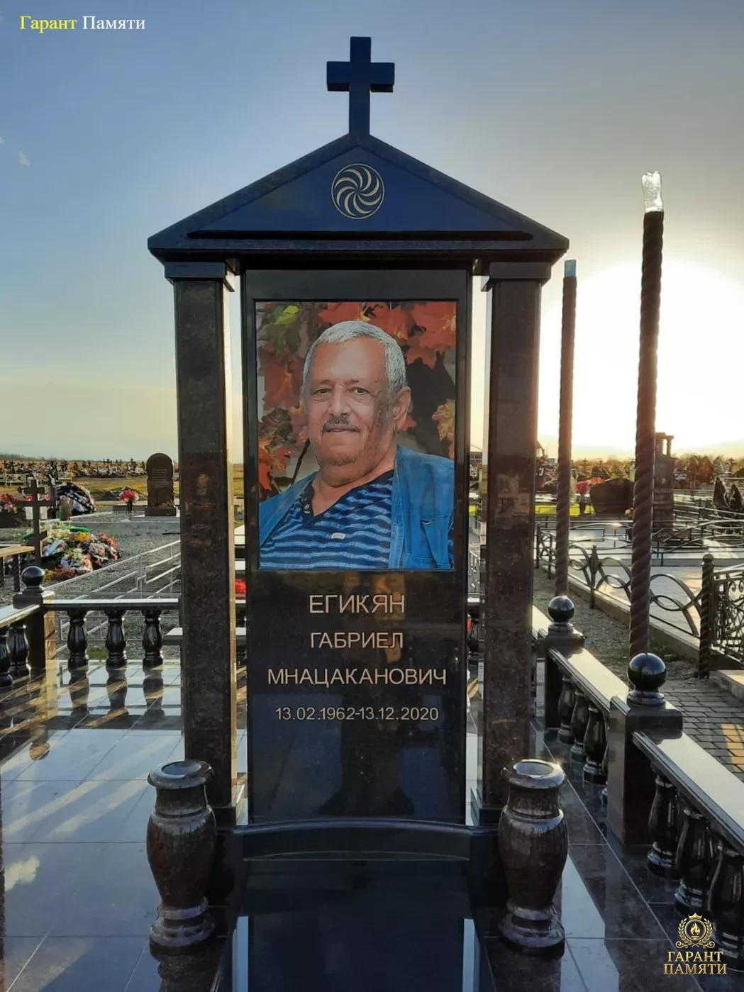 Элитный памятник №71